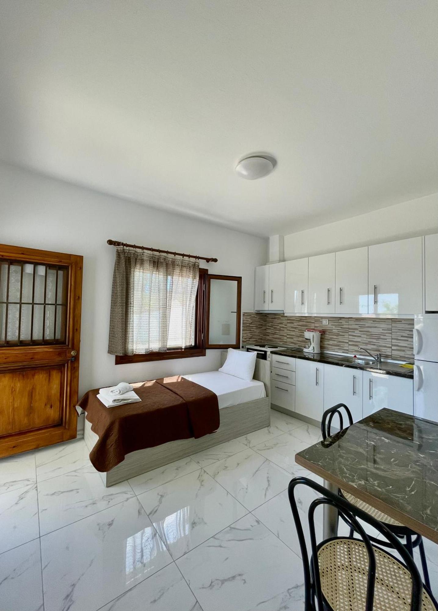 Anna Dani Apartments Vourvourou Dış mekan fotoğraf