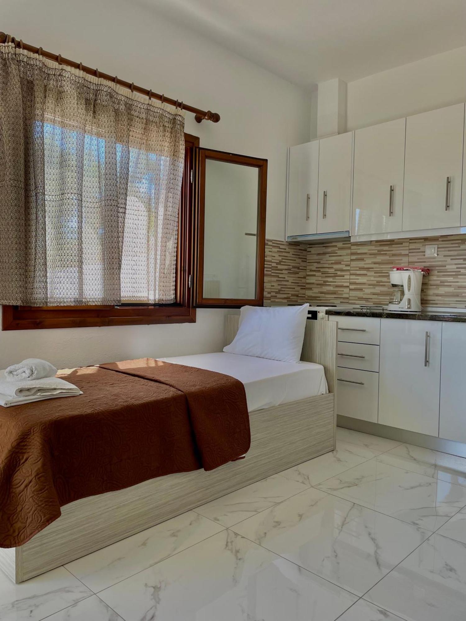 Anna Dani Apartments Vourvourou Dış mekan fotoğraf